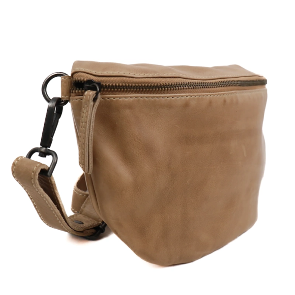 CL44516_Baltic_Beige_3.png Bear Design Maiky Heuptas - Bumbag - Festival Bag Baltic Beige